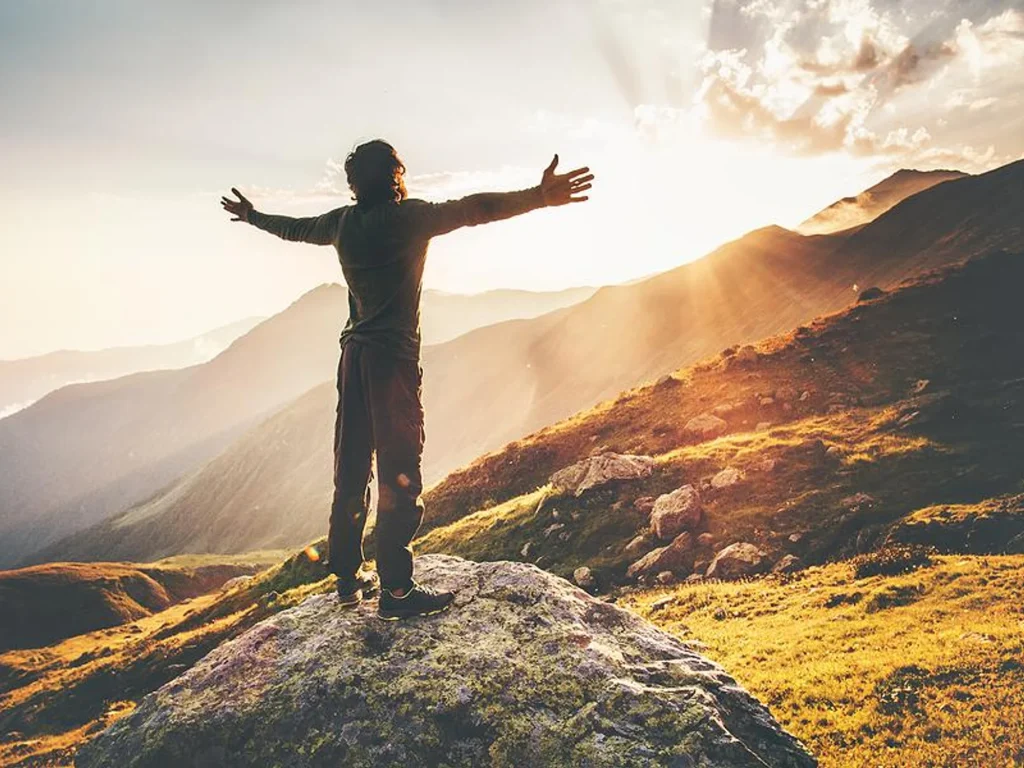 Open landscape with mountains — nature immersion and perspective