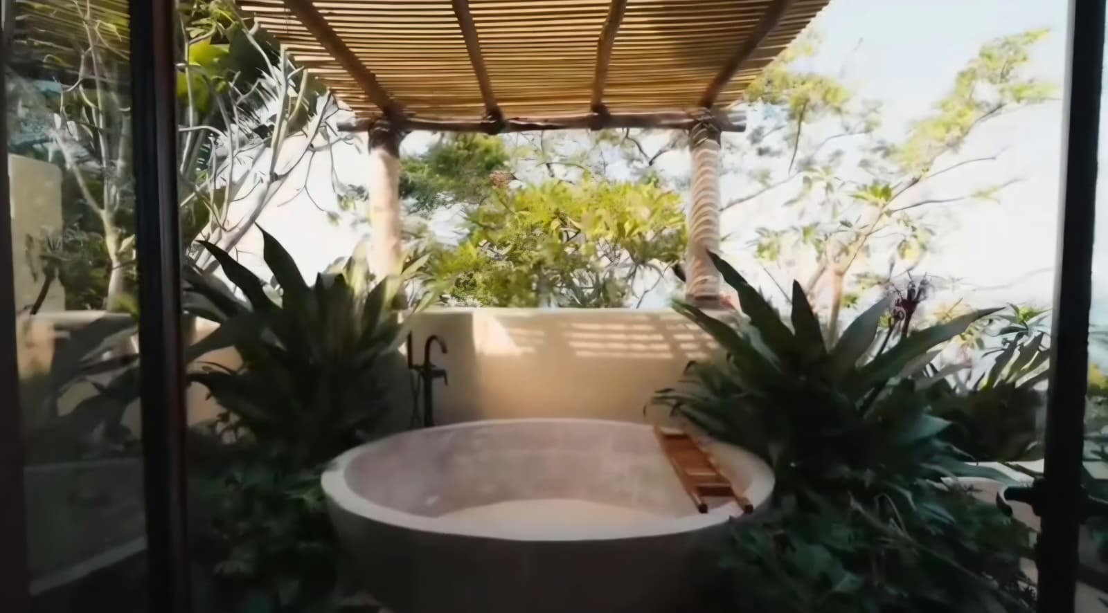 Retreat common area in Sayulita